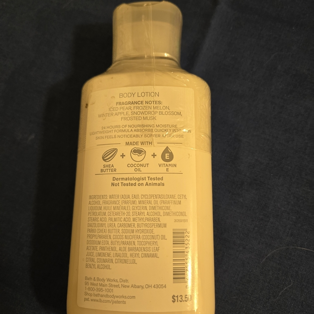 New Bath & Body Works Fresh Sparkling Snow Body Lotion 8 Fl Oz. - Picture 2 of 3